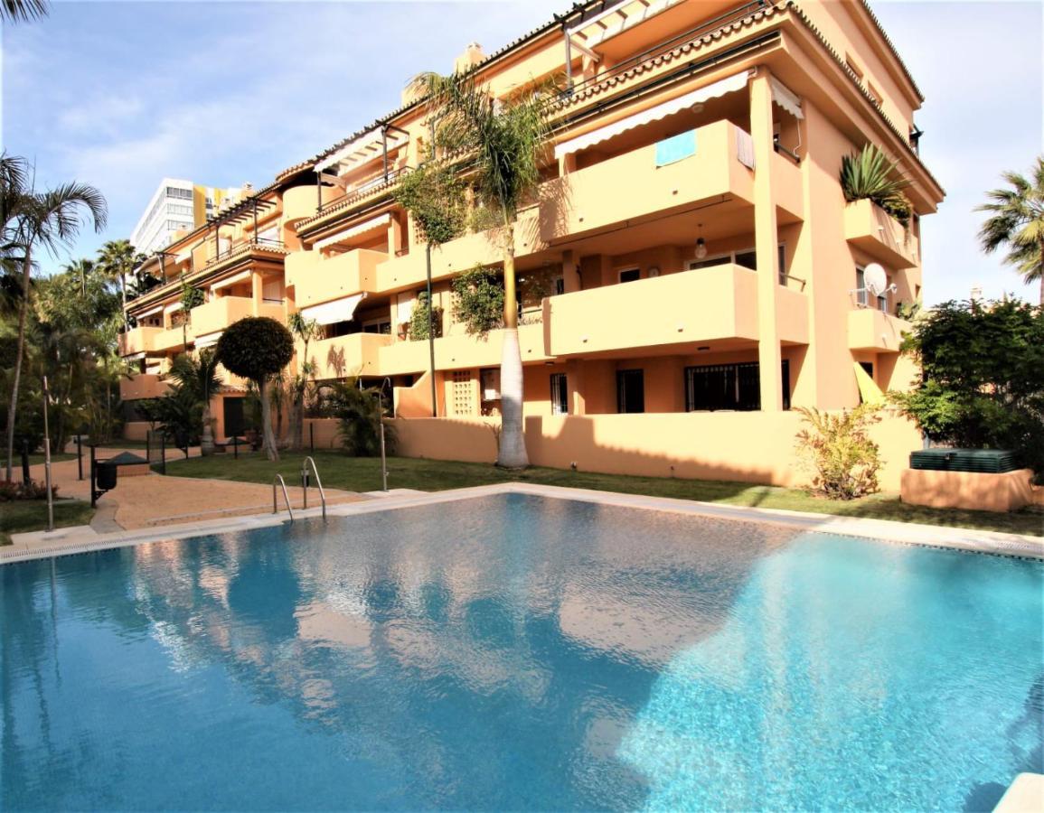 Apartamento Beachfront La Jacaranda Марбелья Экстерьер фото